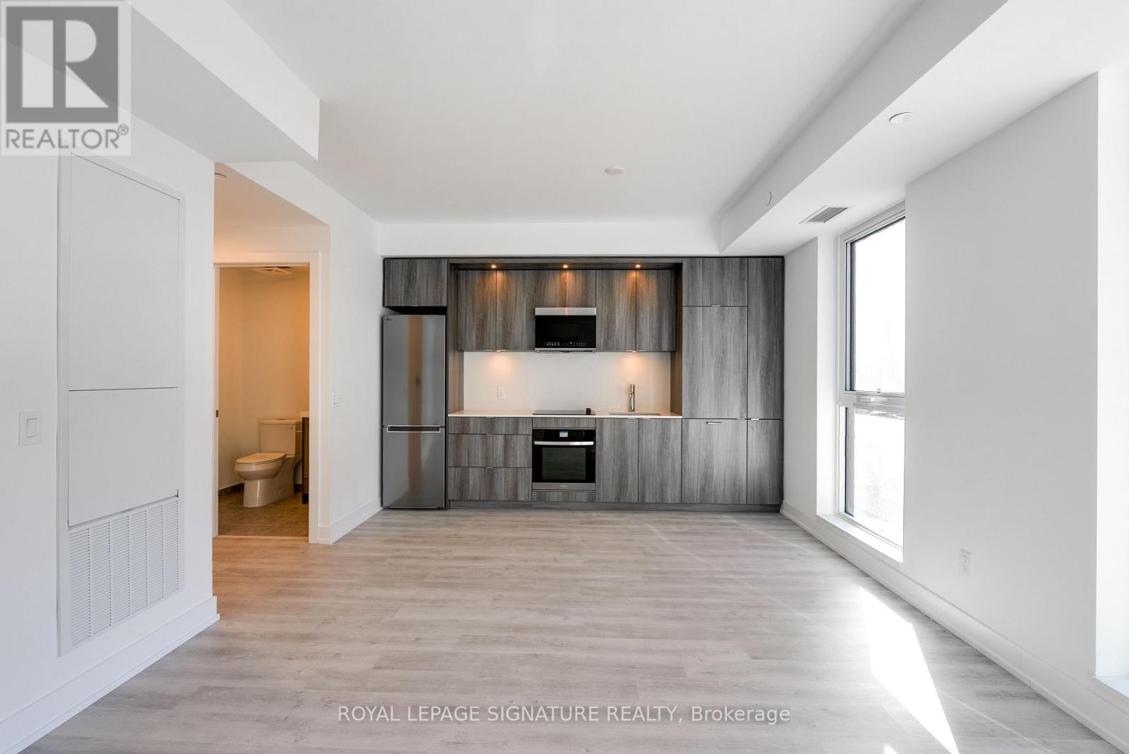 219 - 25 Cordova Avenue, Toronto, Ontario  M9A 0E5 - Photo 6 - W12811706