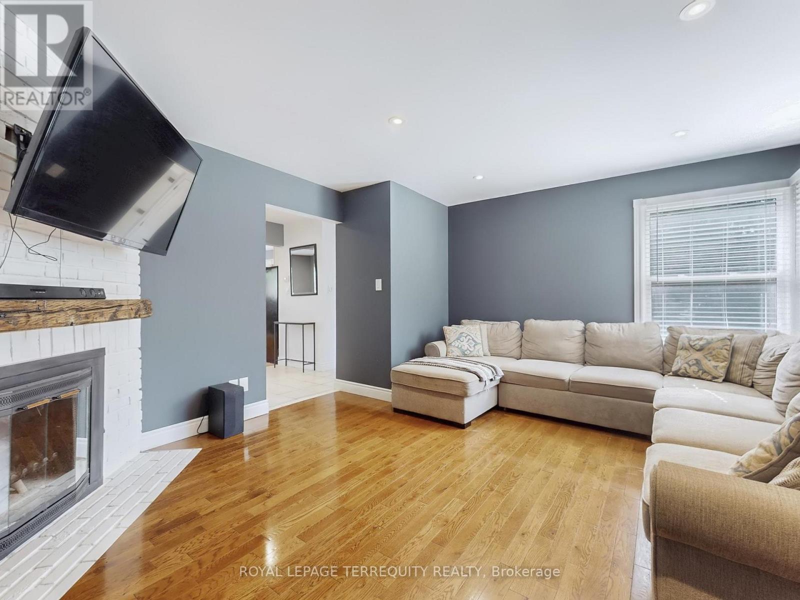 623 Beaver Court, Milton, Ontario  L9T 4A8 - Photo 10 - W12934742