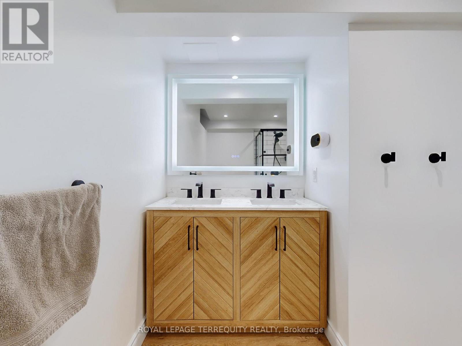 623 Beaver Court, Milton, Ontario  L9T 4A8 - Photo 32 - W12934742