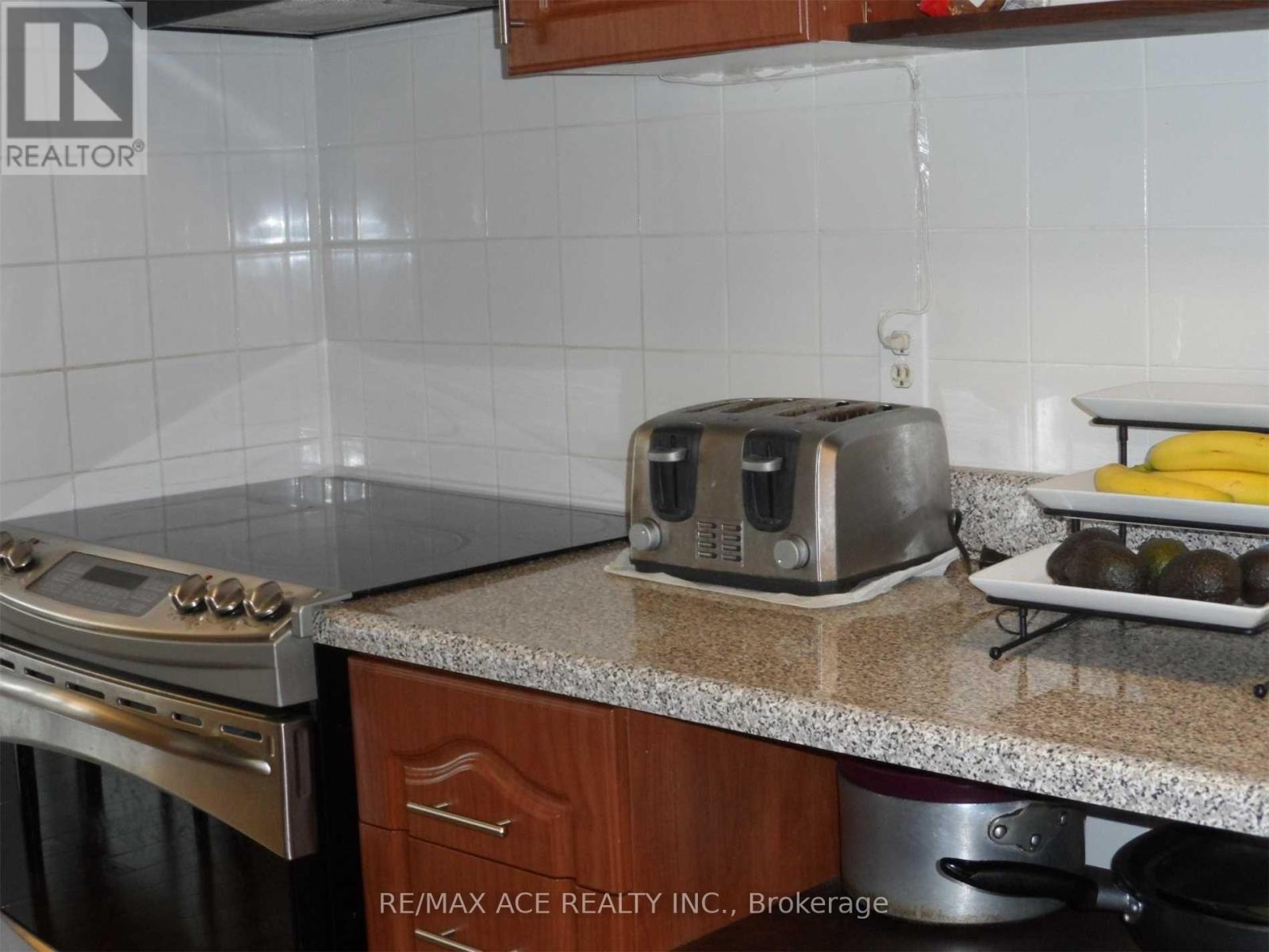 906 - 2130 Weston Road, Toronto, Ontario  M6N 3R9 - Photo 11 - W12934762