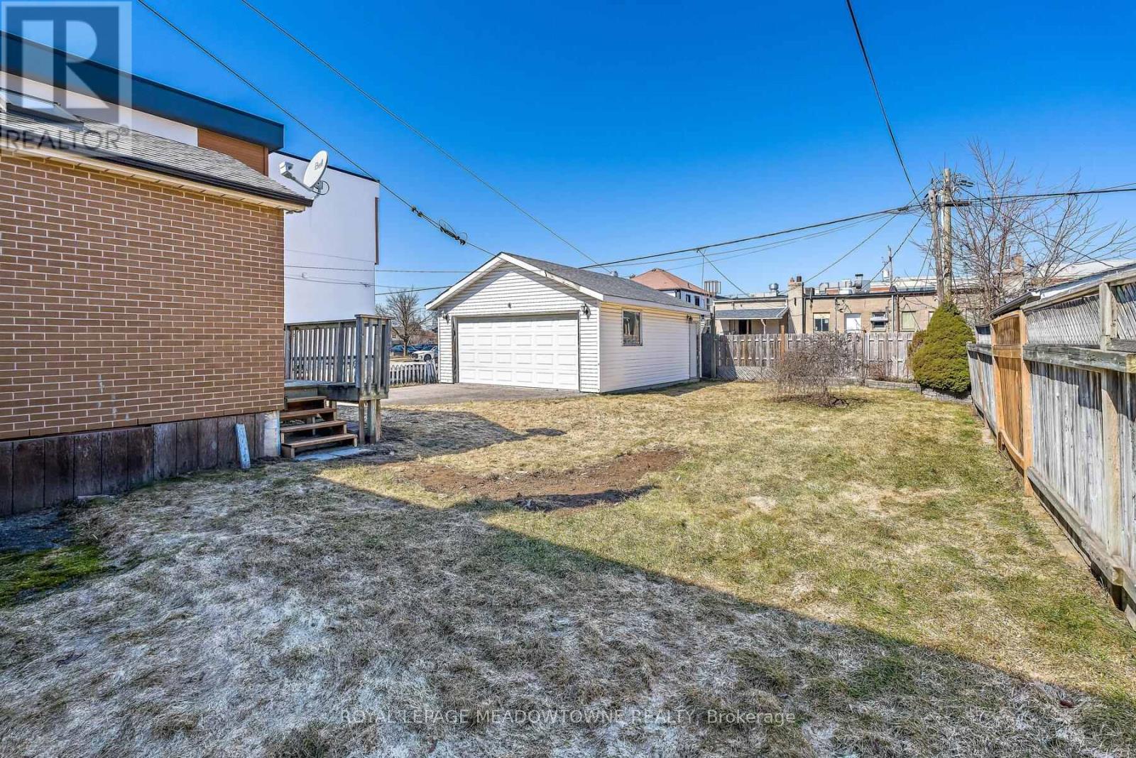 37 Prince Charles Drive, Halton Hills, Ontario  L7G 3T9 - Photo 30 - W12934766