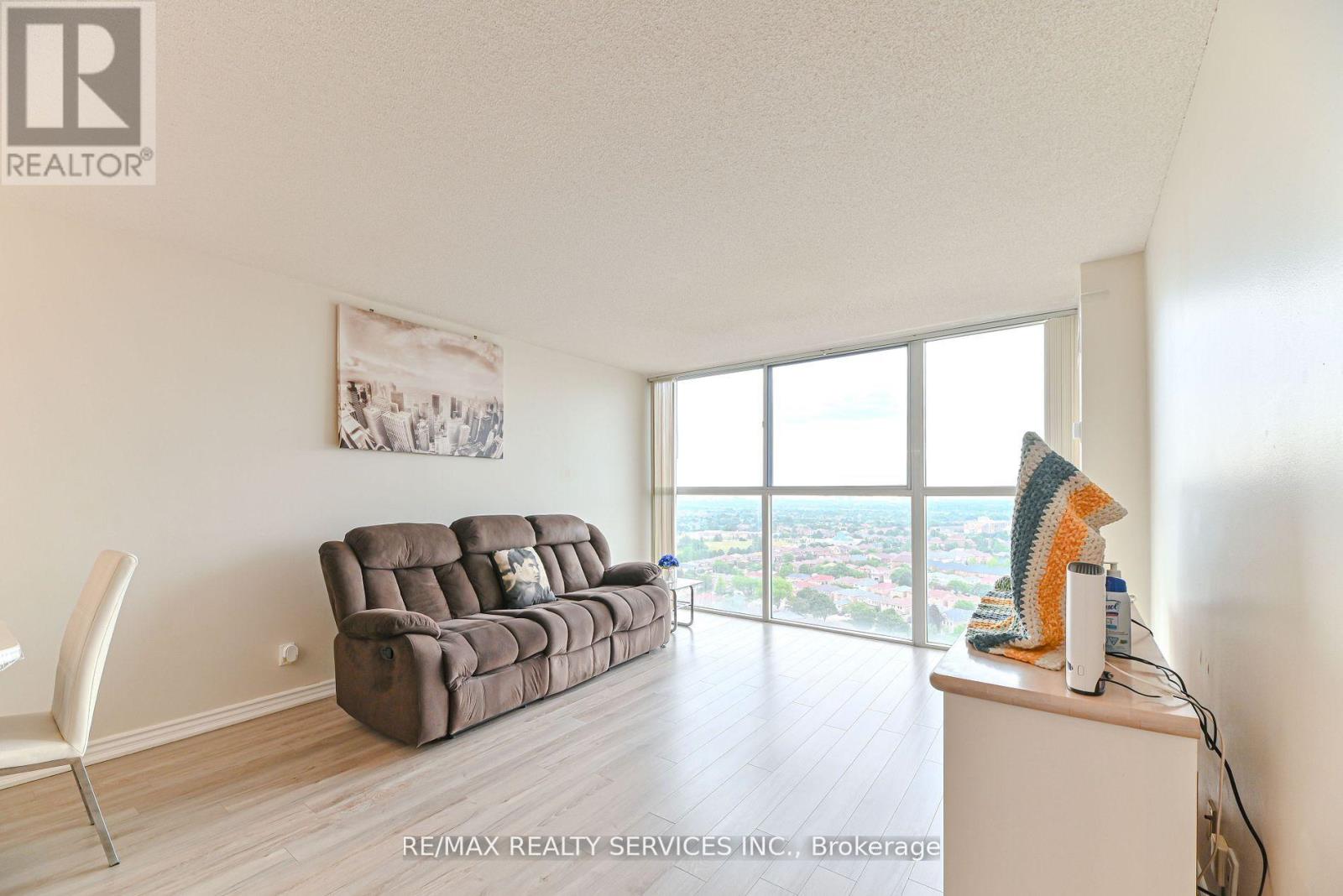 1911 - 35 Trailwood Drive, Mississauga, Ontario  L4Z 3K9 - Photo 15 - W12934780