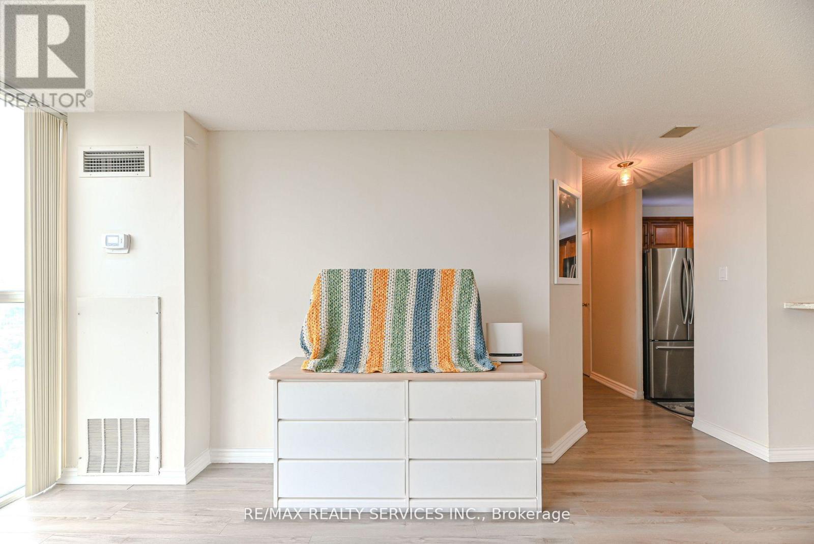 1911 - 35 Trailwood Drive, Mississauga, Ontario  L4Z 3K9 - Photo 17 - W12934780