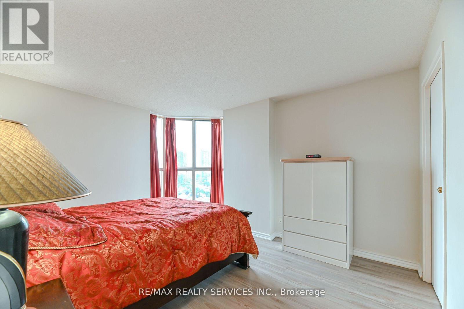 1911 - 35 Trailwood Drive, Mississauga, Ontario  L4Z 3K9 - Photo 25 - W12934780