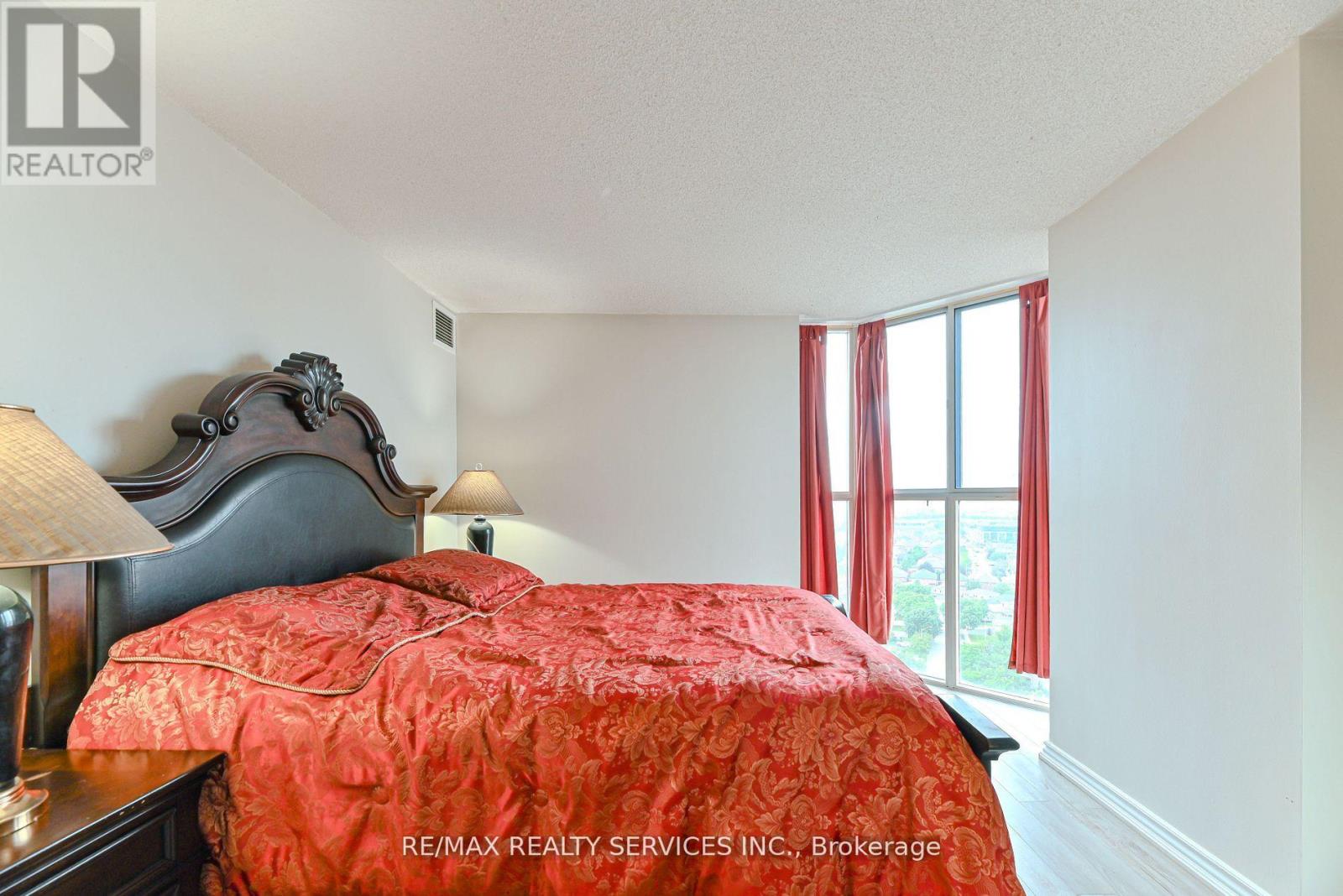 1911 - 35 Trailwood Drive, Mississauga, Ontario  L4Z 3K9 - Photo 26 - W12934780