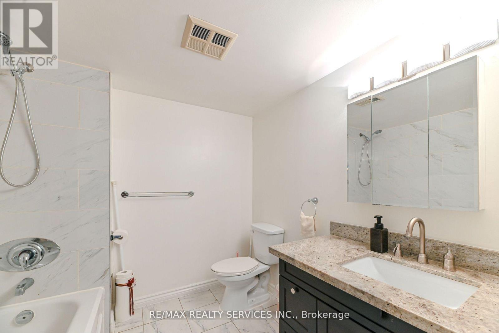 1911 - 35 Trailwood Drive, Mississauga, Ontario  L4Z 3K9 - Photo 36 - W12934780