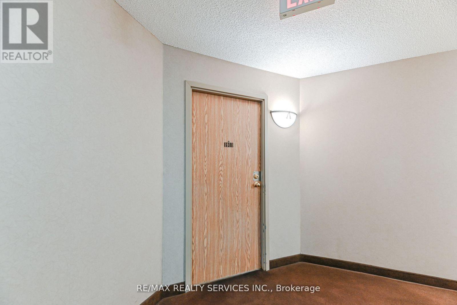 1911 - 35 Trailwood Drive, Mississauga, Ontario  L4Z 3K9 - Photo 6 - W12934780