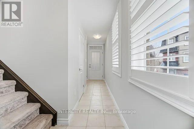 103 - 445 Ontario Street, Milton, Ontario  L9T 9K4 - Photo 5 - W12934786