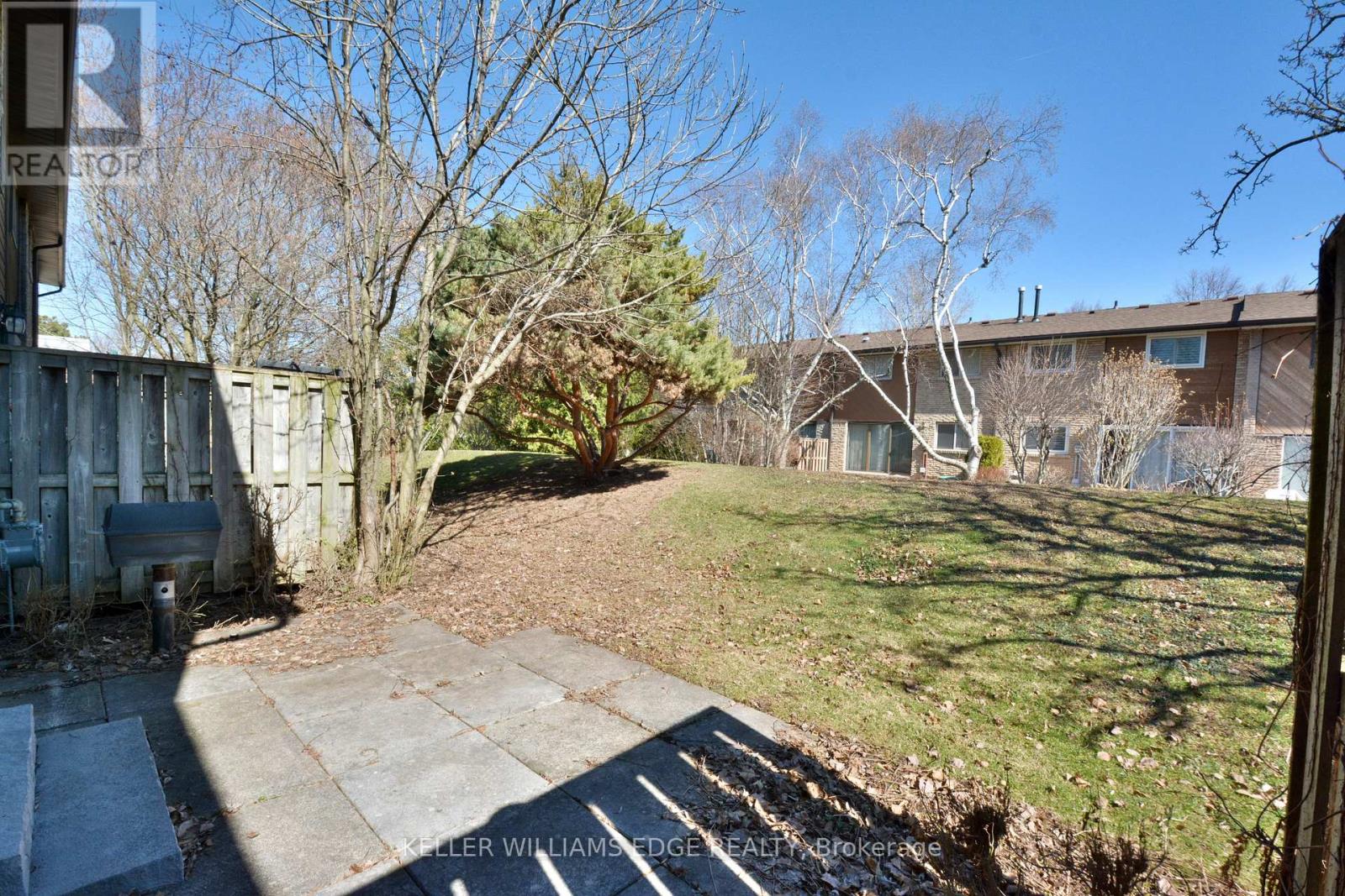 562 Forestwood Crescent, Burlington, Ontario  L7L 4K3 - Photo 22 - W12934798