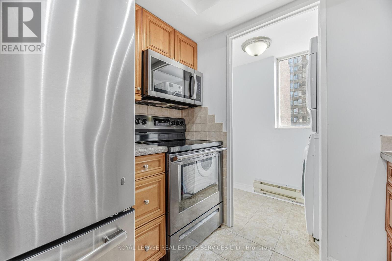 604 - 285 Enfield Place, Mississauga, Ontario  L5B 3Y6 - Photo 14 - W12934800