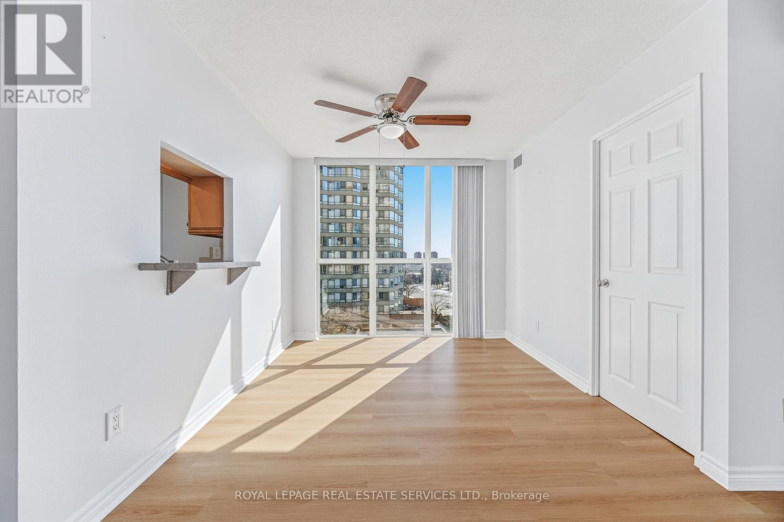 604 - 285 Enfield Place, Mississauga, Ontario  L5B 3Y6 - Photo 17 - W12934800