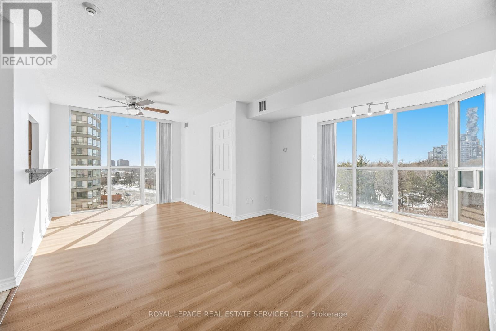 604 - 285 Enfield Place, Mississauga, Ontario  L5B 3Y6 - Photo 19 - W12934800