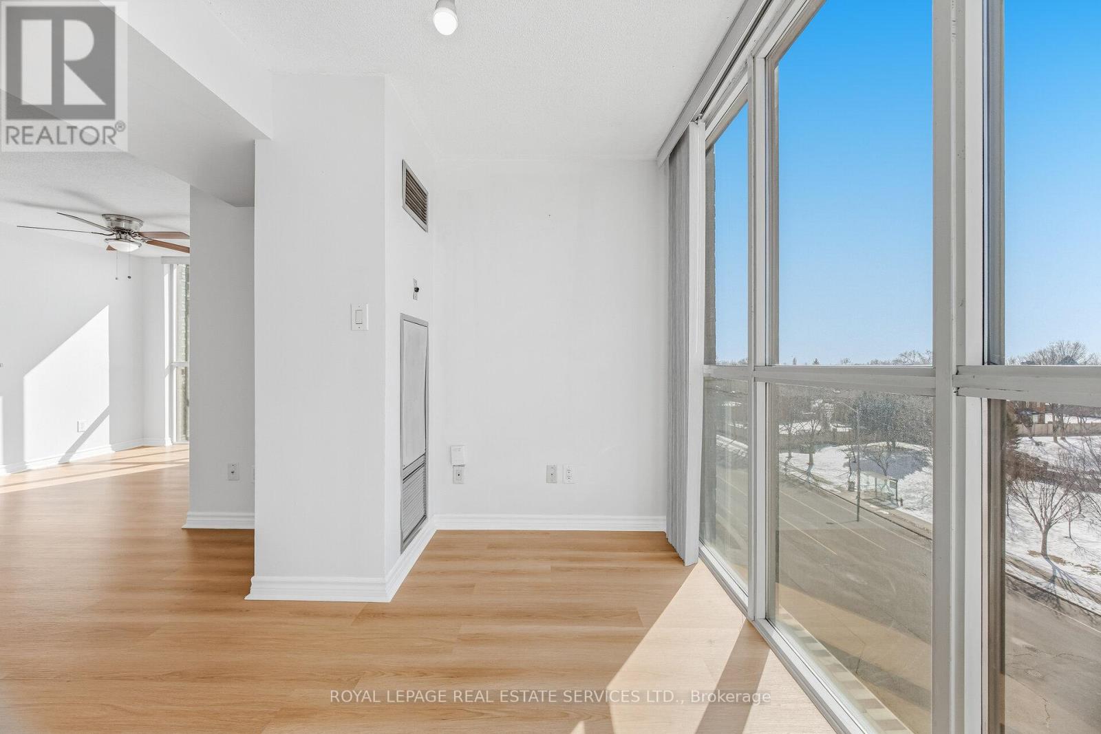 604 - 285 Enfield Place, Mississauga, Ontario  L5B 3Y6 - Photo 25 - W12934800