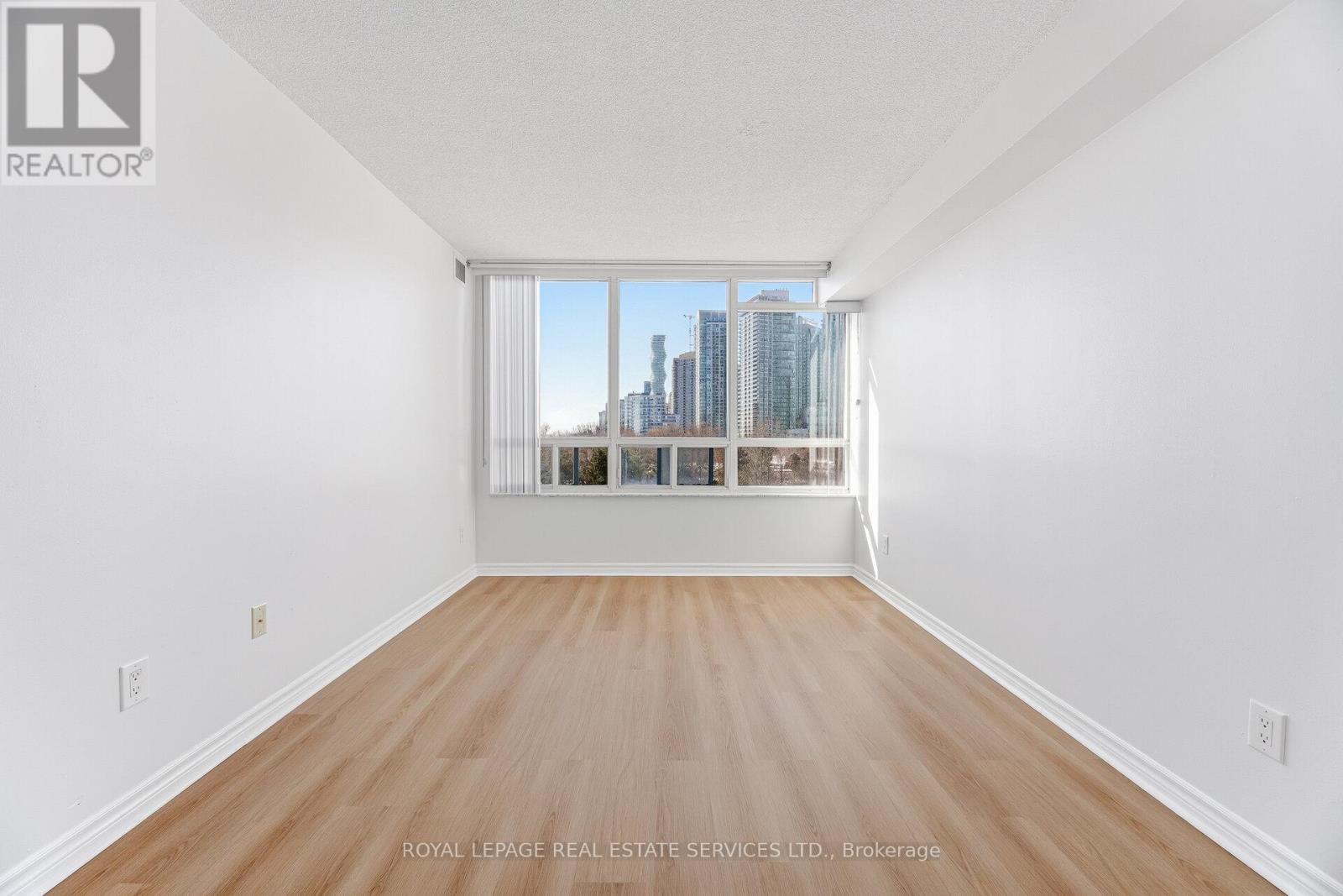 604 - 285 Enfield Place, Mississauga, Ontario  L5B 3Y6 - Photo 30 - W12934800