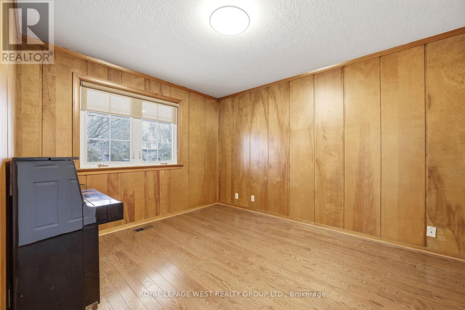 3334 Enniskillen Circle, Mississauga (Erindale), Ontario  L5C 2M8 - Photo 15 - W12934802