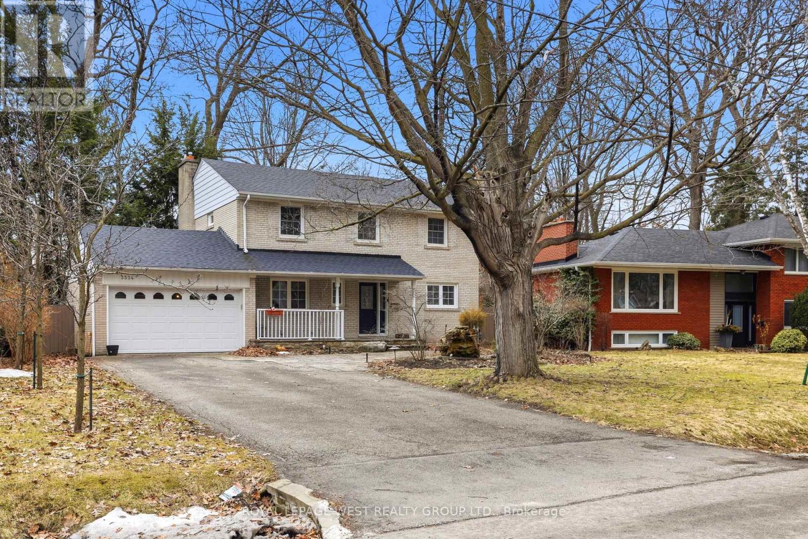 3334 Enniskillen Circle, Mississauga (Erindale), Ontario  L5C 2M8 - Photo 2 - W12934802