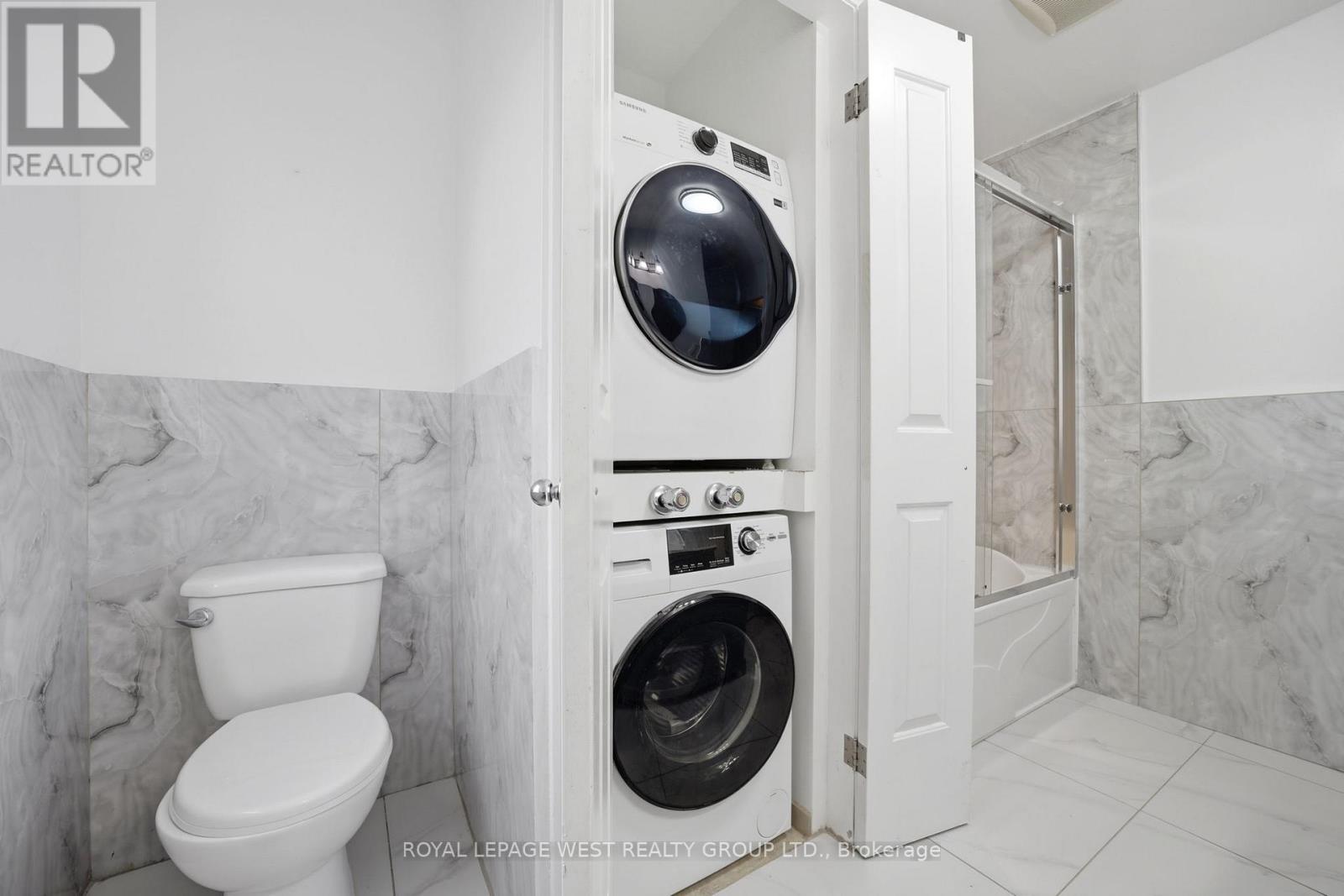 3334 Enniskillen Circle, Mississauga (Erindale), Ontario  L5C 2M8 - Photo 21 - W12934802