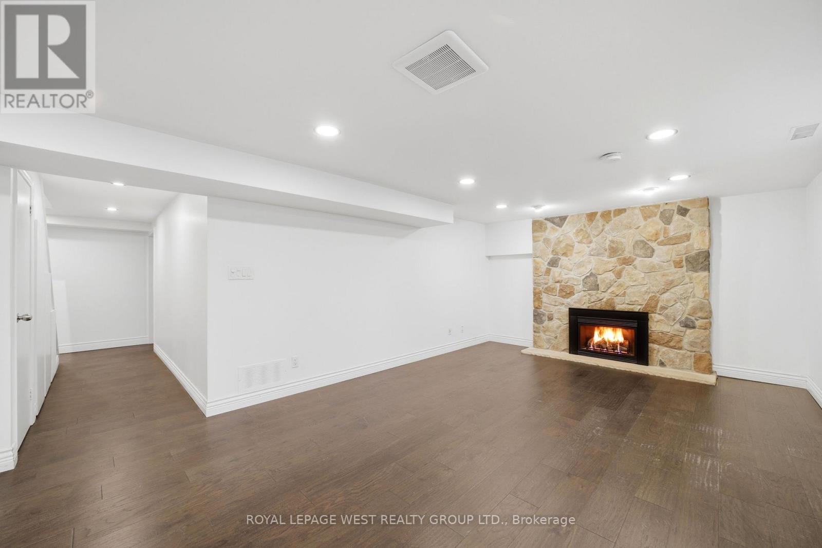 3334 Enniskillen Circle, Mississauga (Erindale), Ontario  L5C 2M8 - Photo 23 - W12934802