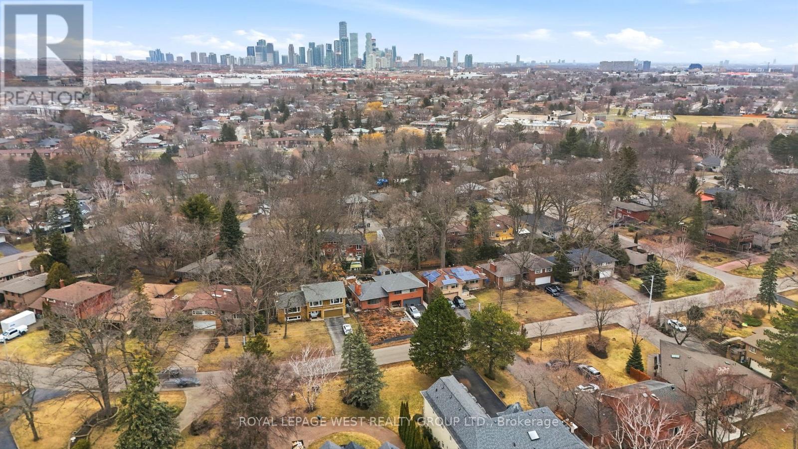 3334 Enniskillen Circle, Mississauga (Erindale), Ontario  L5C 2M8 - Photo 30 - W12934802