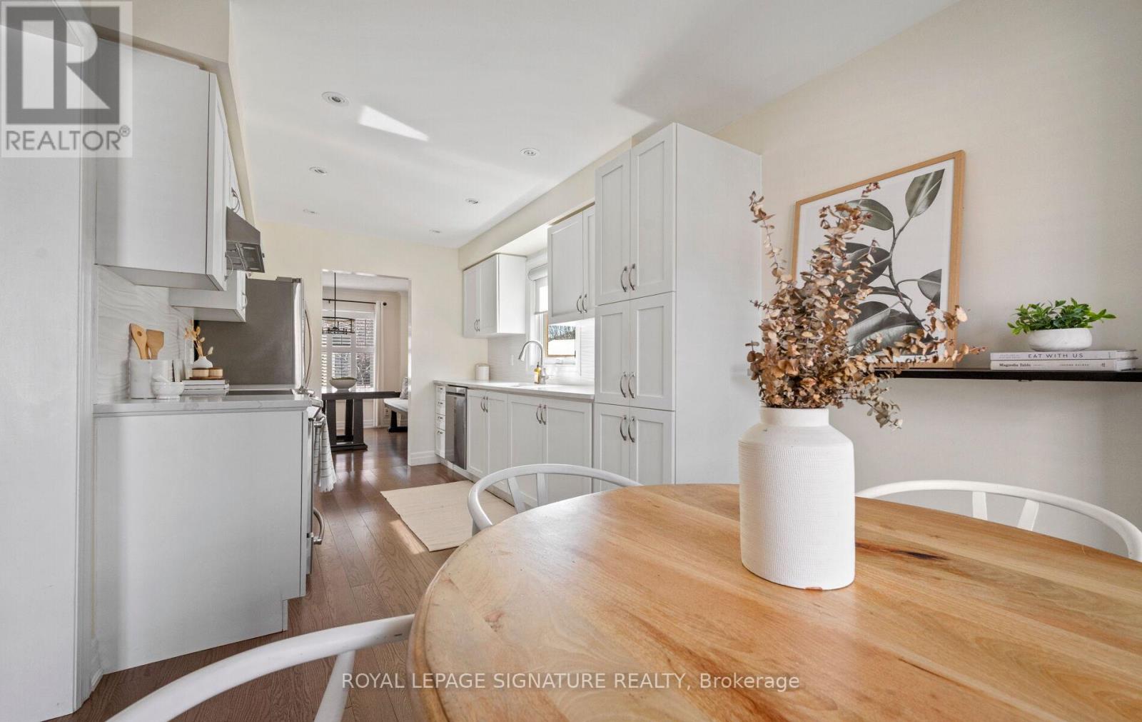 1608 Parish Lane, Oakville, Ontario  L6M 3E2 - Photo 16 - W12934806