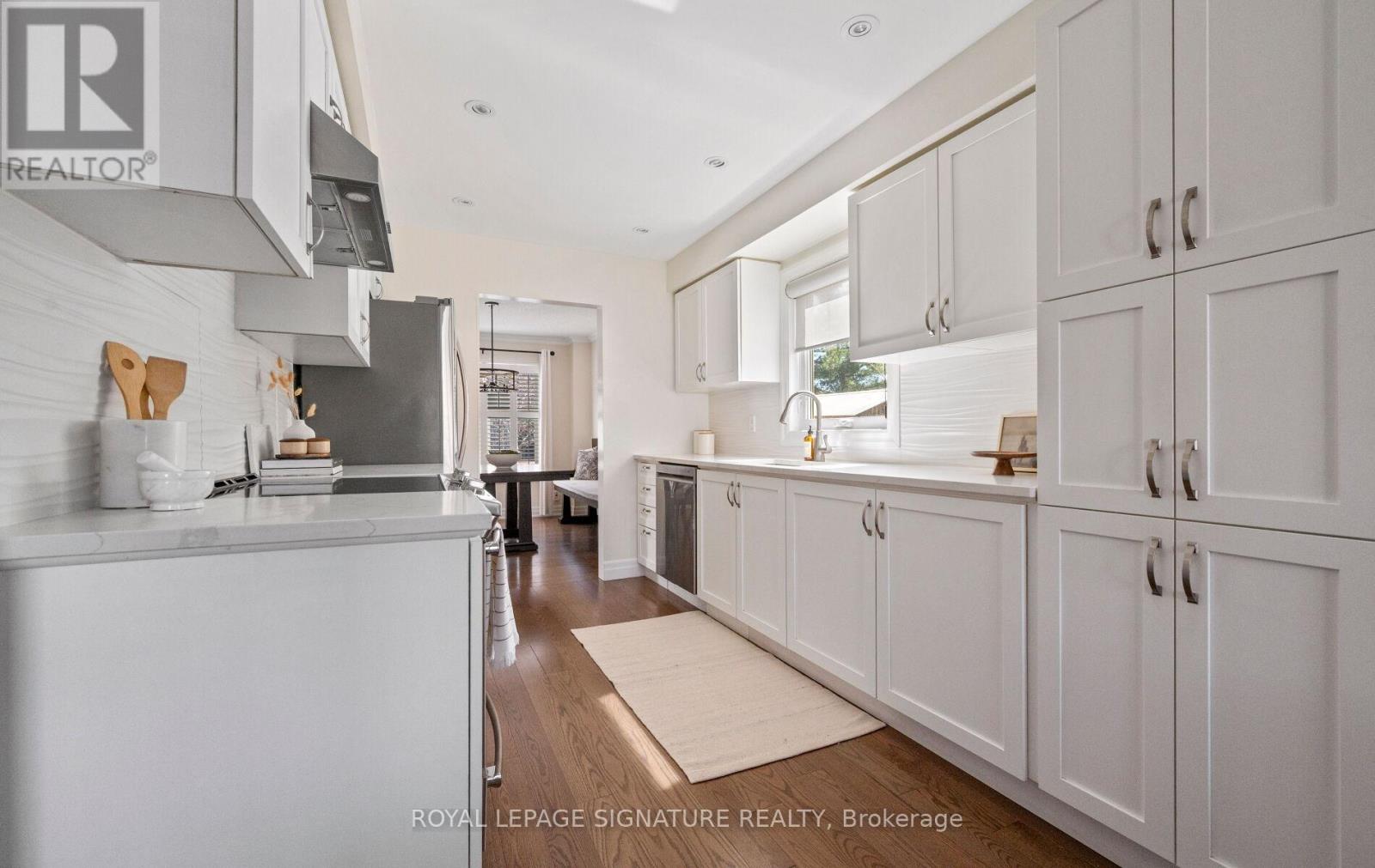 1608 Parish Lane, Oakville, Ontario  L6M 3E2 - Photo 17 - W12934806