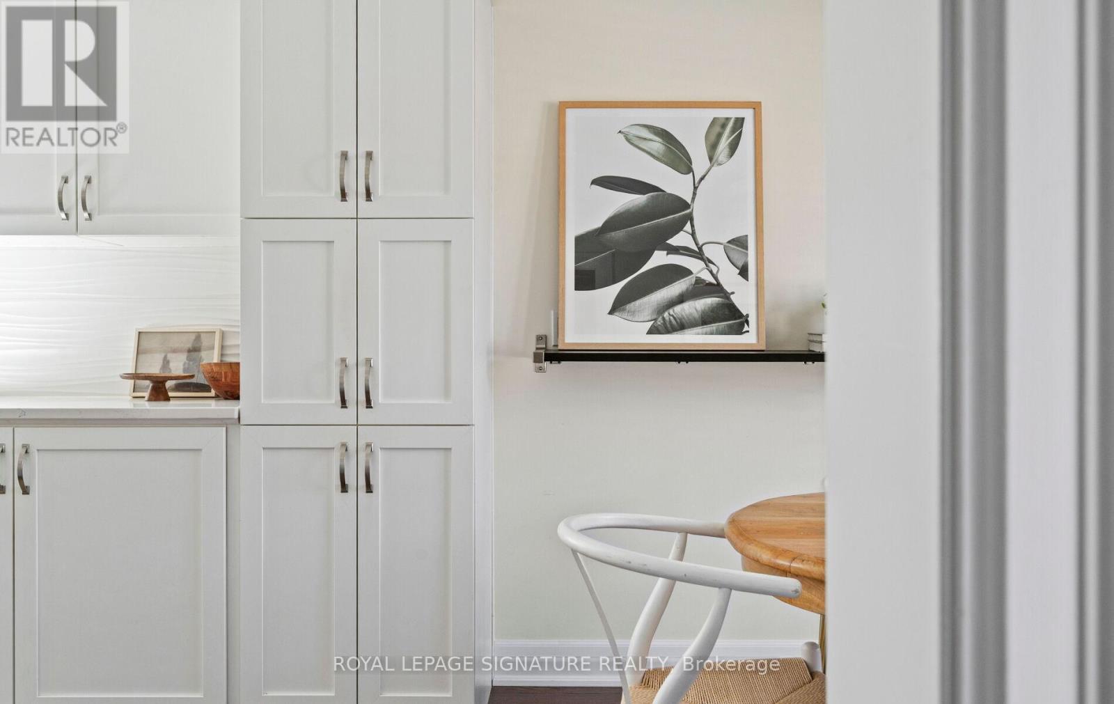 1608 Parish Lane, Oakville, Ontario  L6M 3E2 - Photo 21 - W12934806