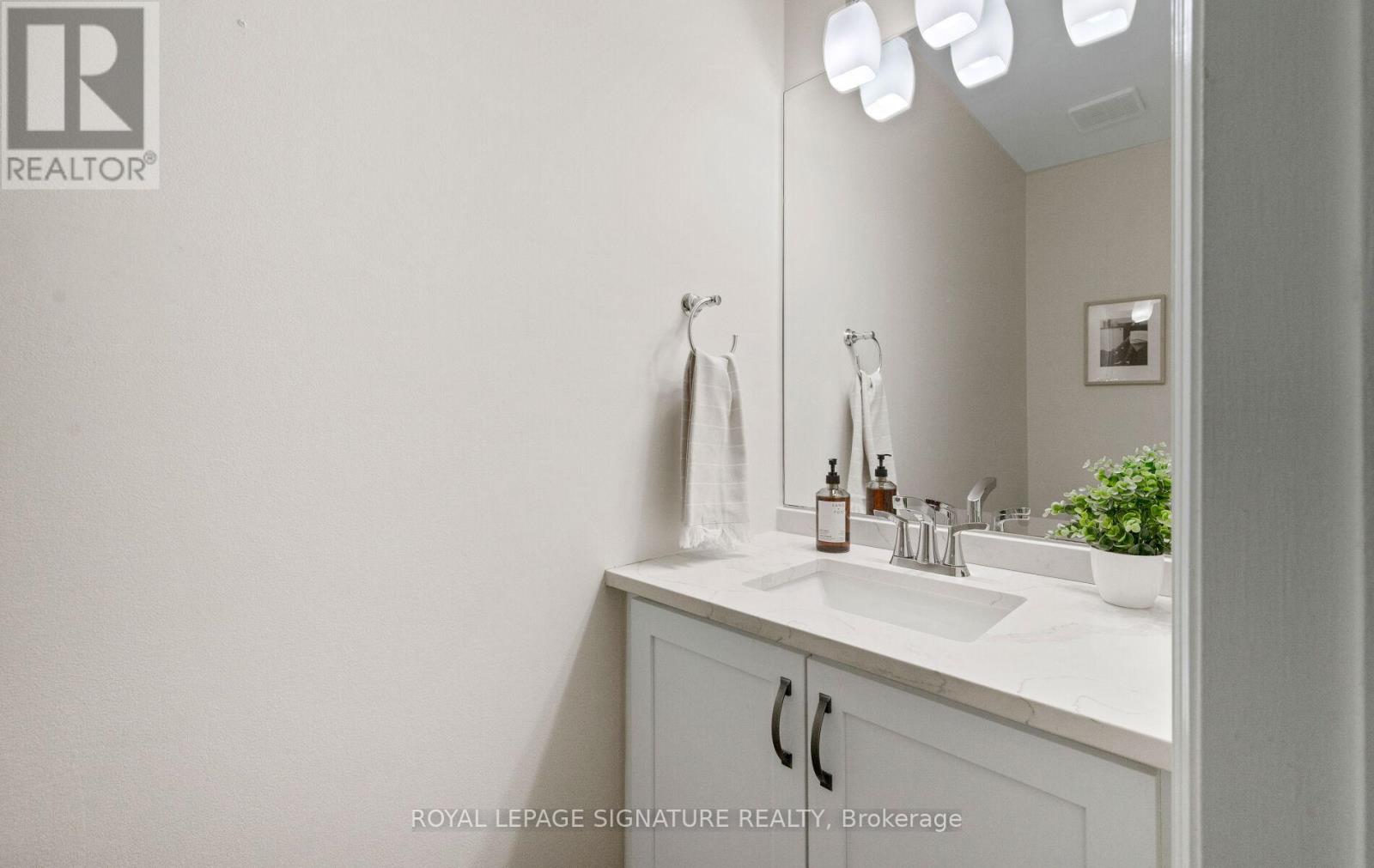 1608 Parish Lane, Oakville, Ontario  L6M 3E2 - Photo 22 - W12934806