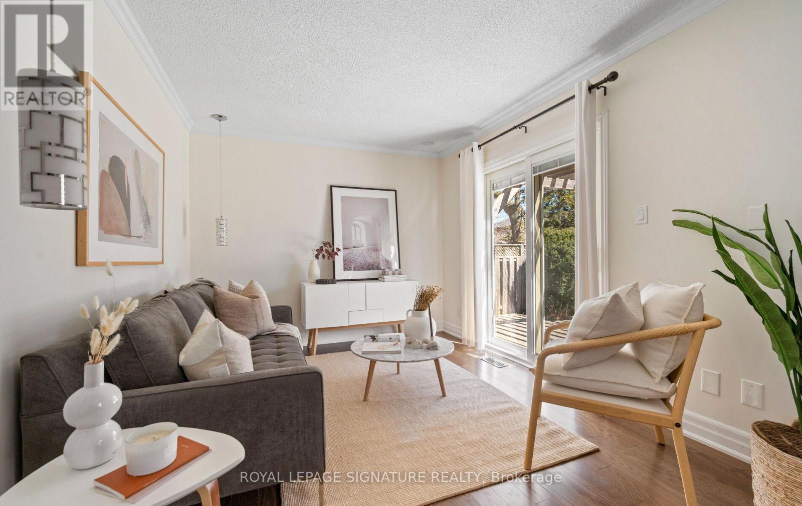 1608 Parish Lane, Oakville, Ontario  L6M 3E2 - Photo 9 - W12934806