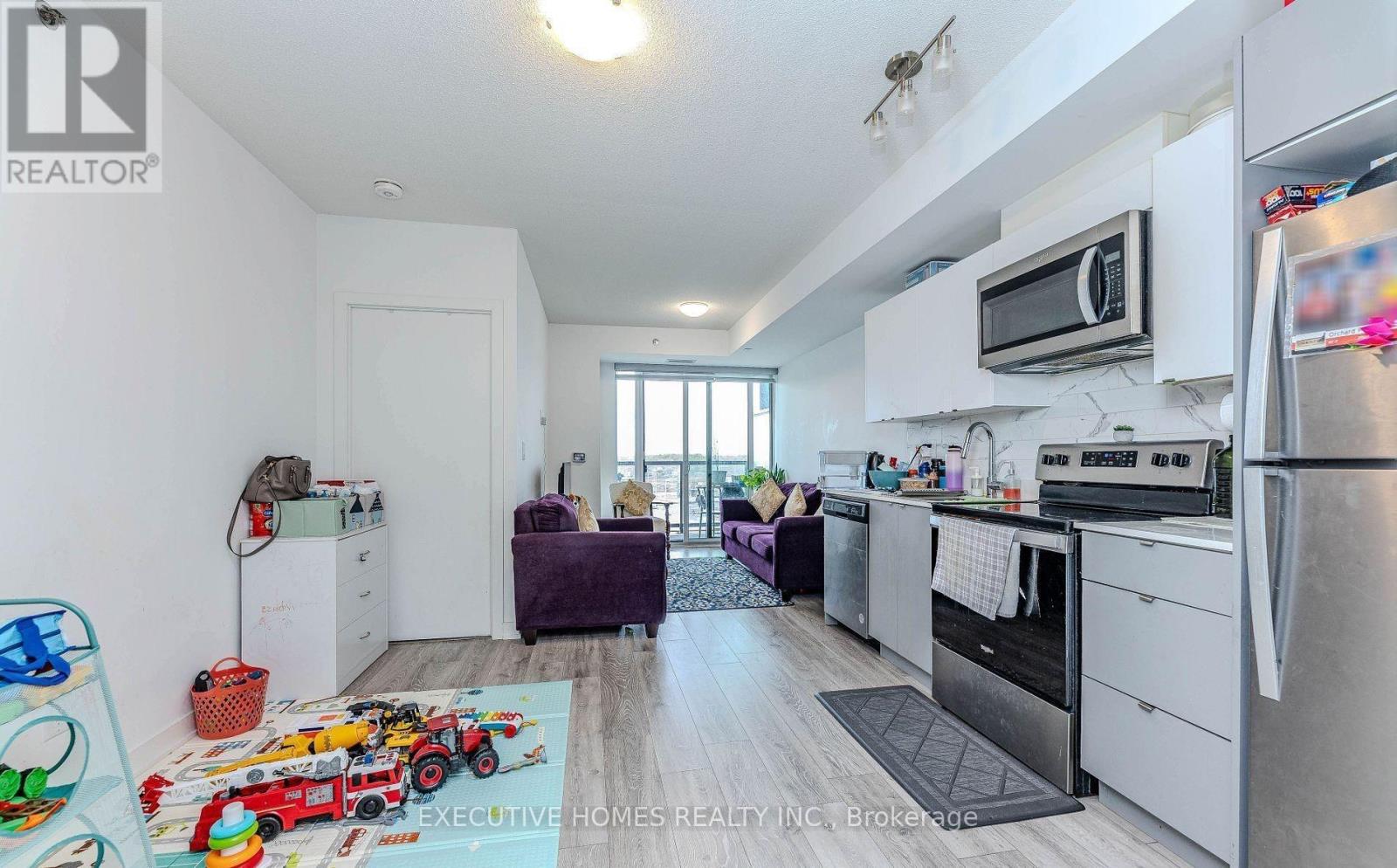 A 712 - 3210 Dakota Common, Burlington, Ontario  L7M 2A8 - Photo 7 - W12934810