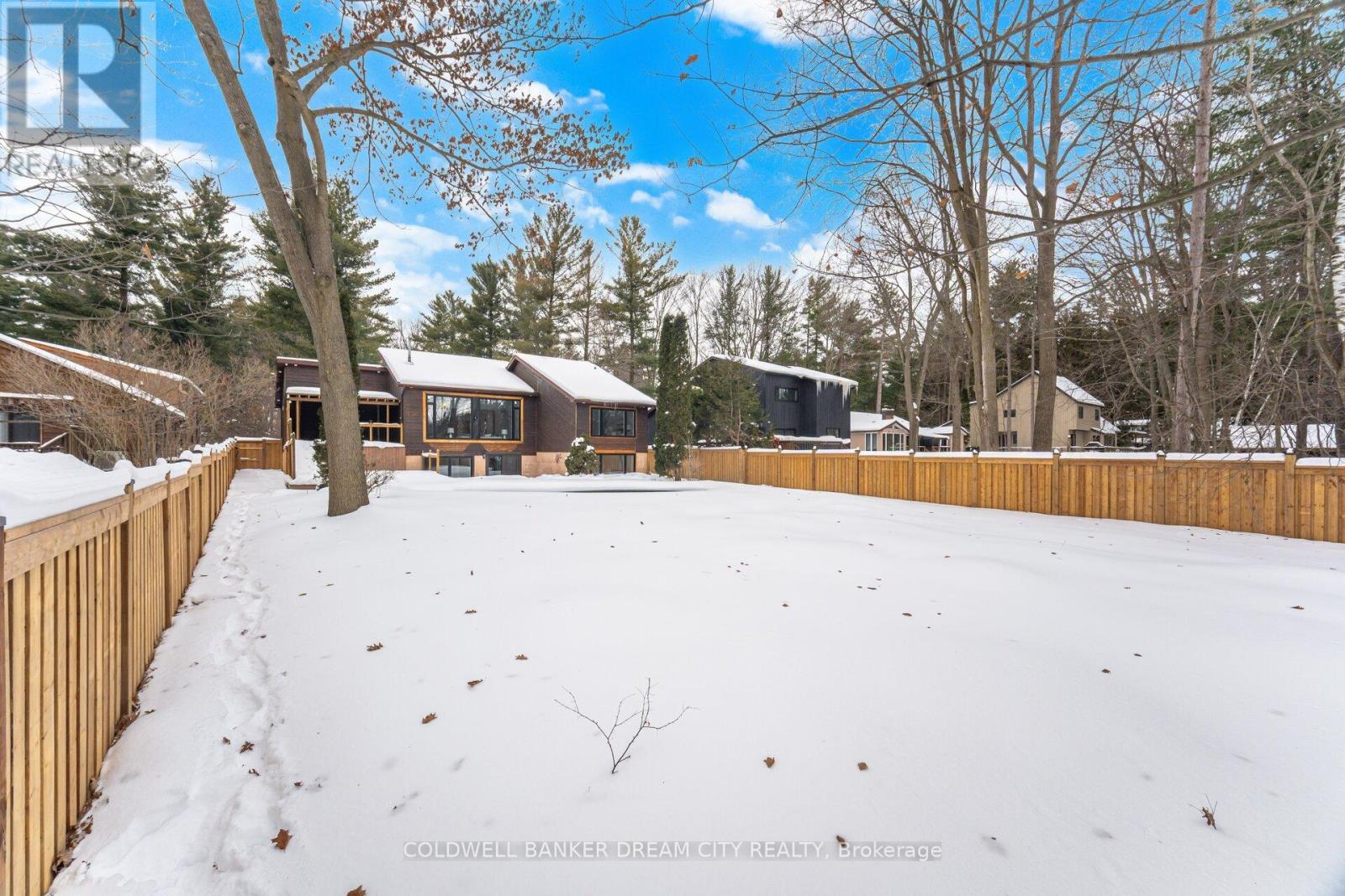 43 Olivers Lane, Caledon (Caledon East), Ontario  L7C 1G5 - Photo 47 - W12934844
