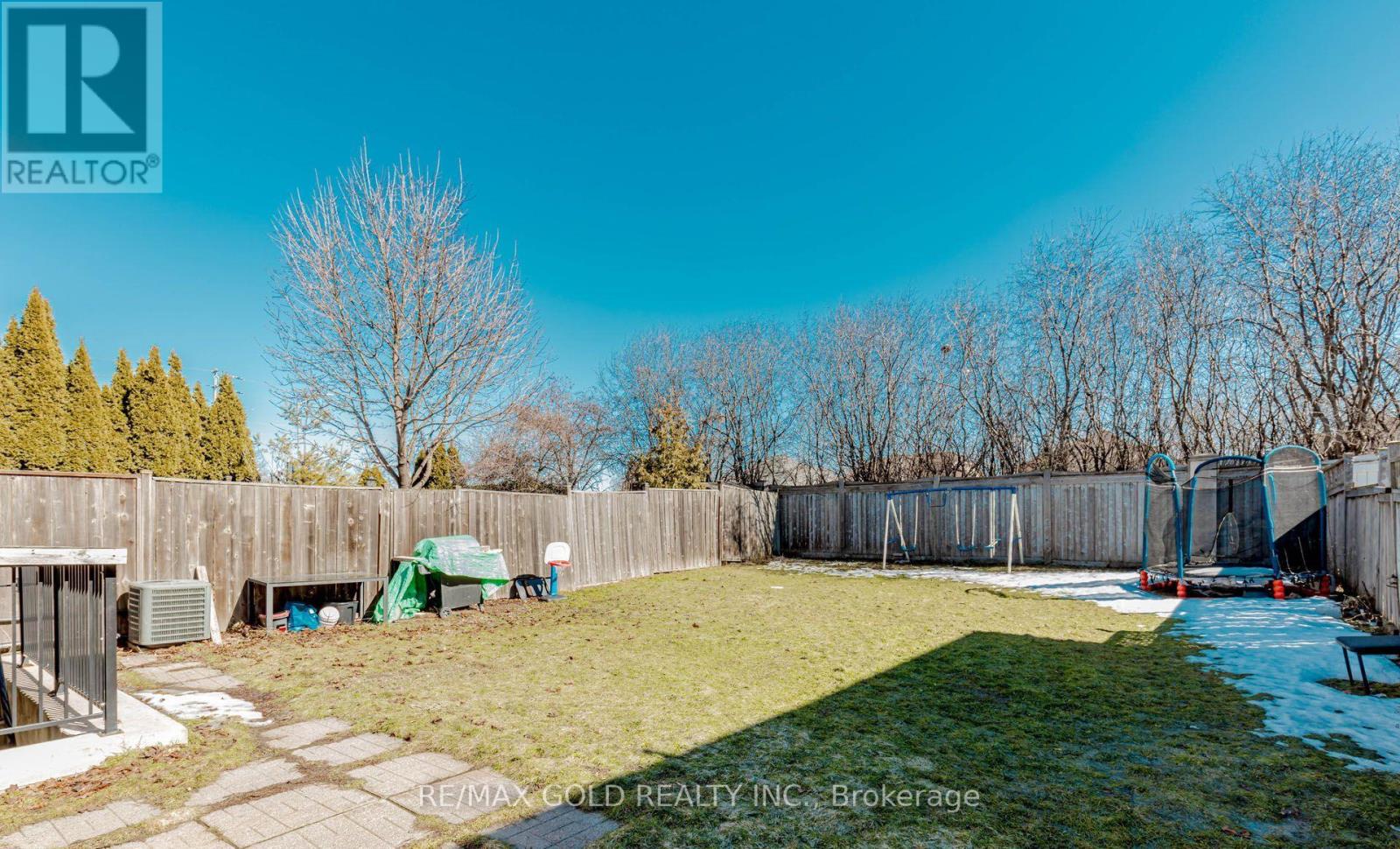 55 Desert Sand Drive, Brampton, Ontario  L6R 1V6 - Photo 29 - W12934874