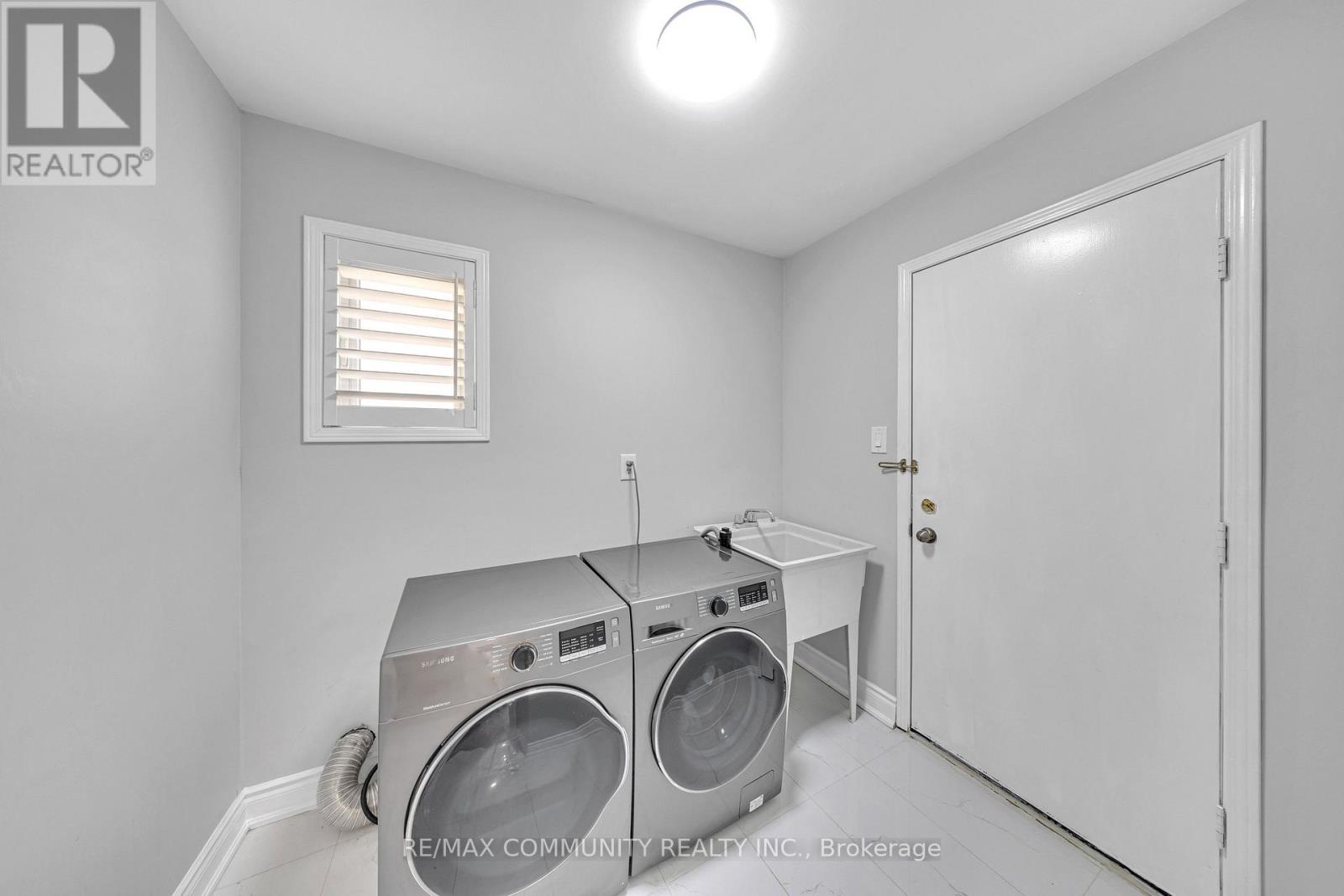 5326 Segriff Drive, Mississauga (East Credit), Ontario  L5V 1N9 - Photo 23 - W12934900