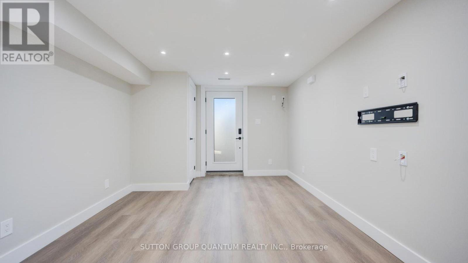 Basement - 7606 Rockhill Road, Mississauga, Ontario  L4T 2Z7 - Photo 9 - W12934904