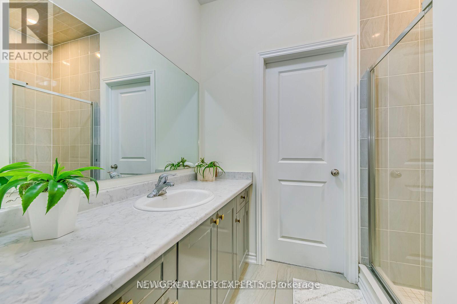 328 Valleyway Drive, Brampton, Ontario  L6X 0N9 - Photo 24 - W12934912