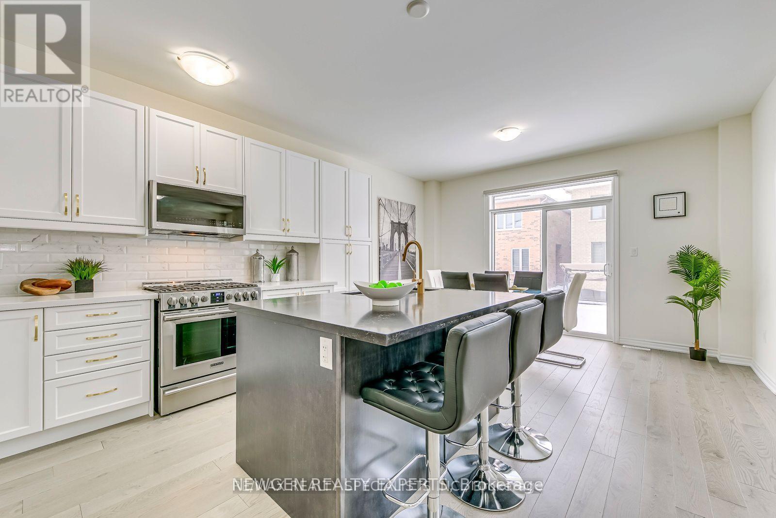 328 Valleyway Drive, Brampton, Ontario  L6X 0N9 - Photo 8 - W12934912