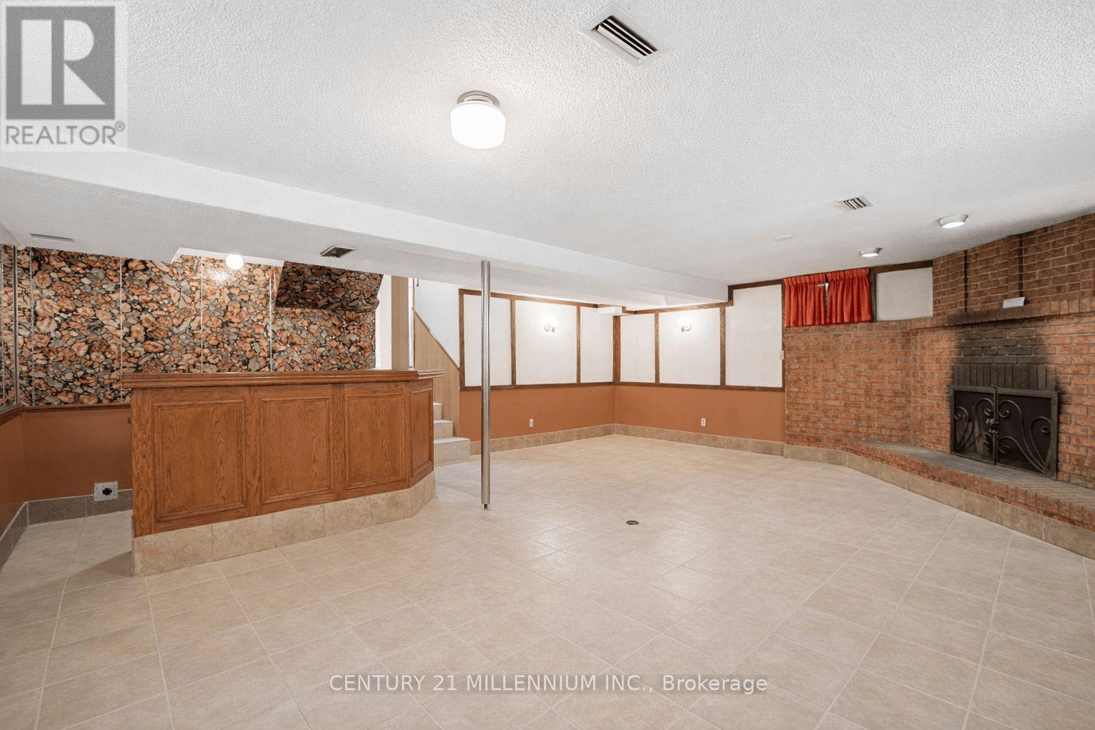 42 Dellbrook Crescent, Toronto (Humber Summit), Ontario  M9L 1E2 - Photo 30 - W12934926