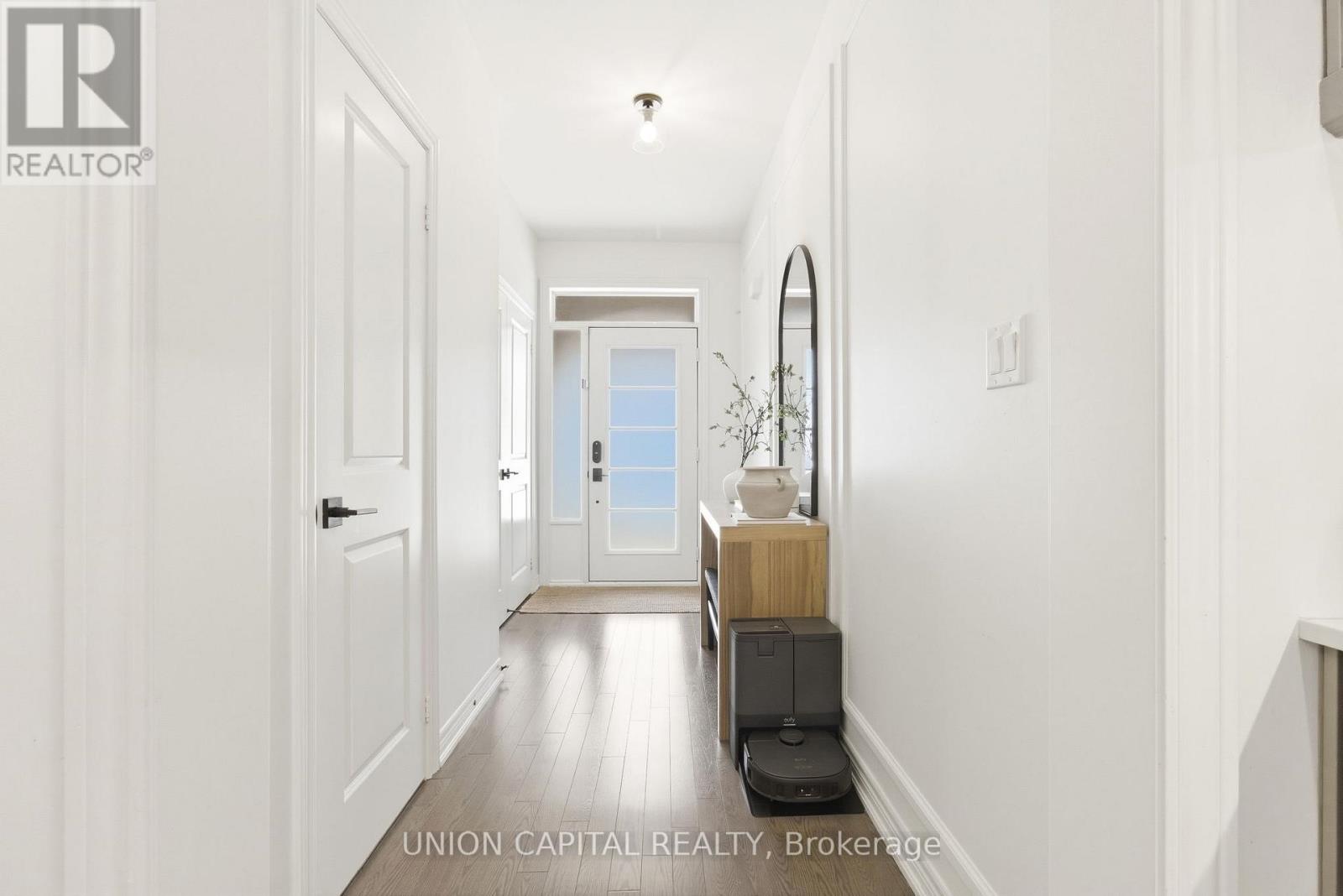 21 Morra Avenue, Caledon (Bolton East), Ontario  L7E 4K5 - Photo 4 - W12934944