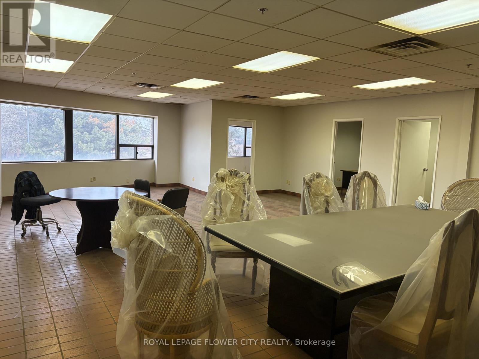 Unit 2 - 229 Wilkinson Road, Brampton (Steeles Industrial), Ontario  L6T 4M2 - Photo 6 - W12934952