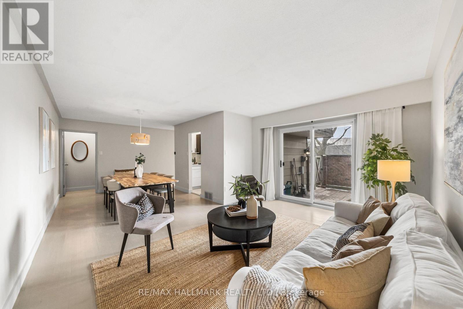 619 Timber Lane, Burlington (Appleby), Ontario  L7L 4B1 - Photo 5 - W12934960