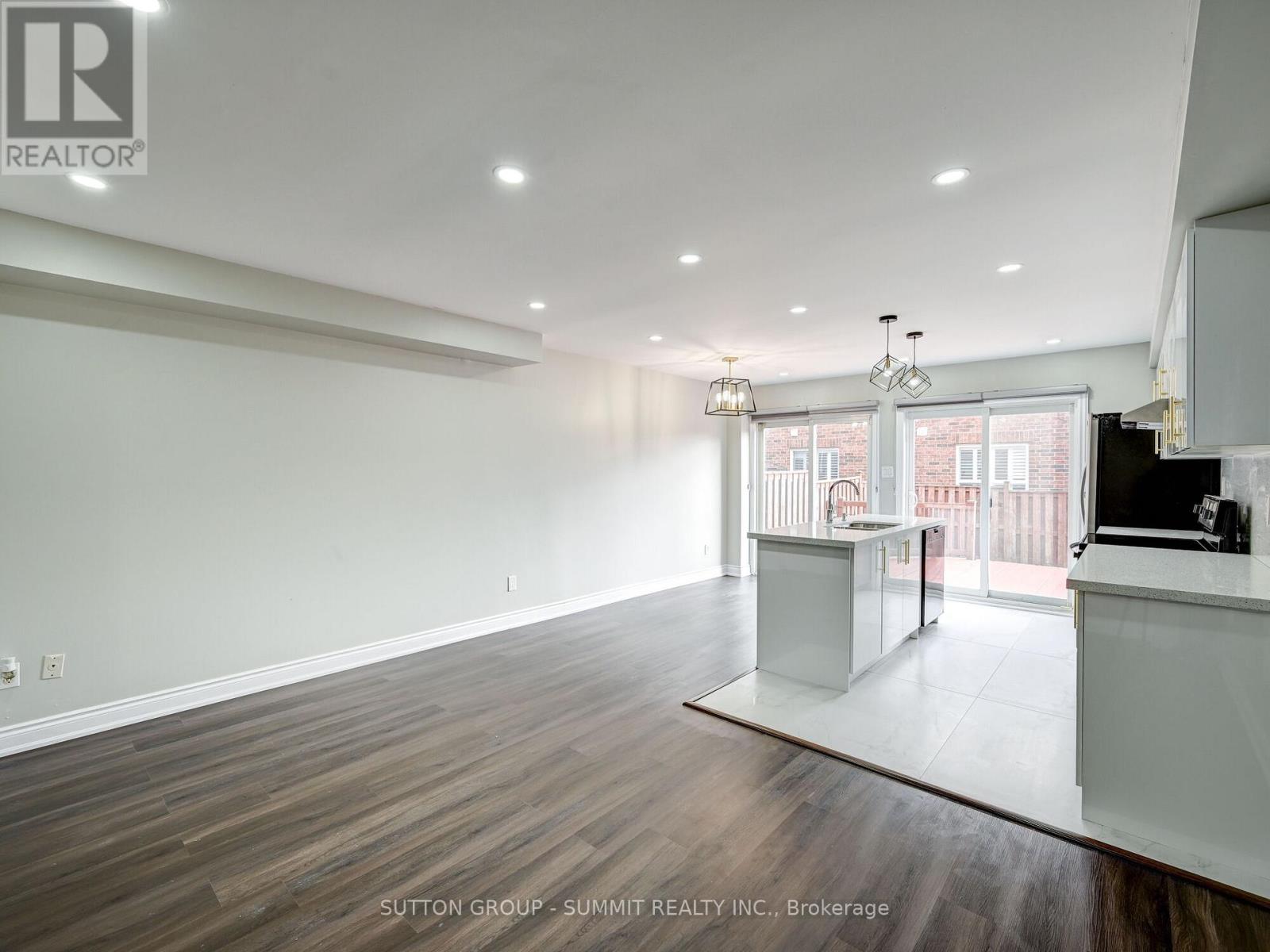 1140 Foxglove Place, Mississauga (East Credit), Ontario  L5V 2N4 - Photo 8 - W12934962