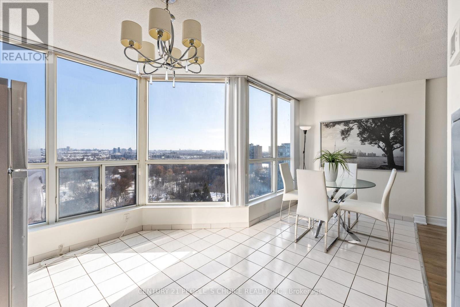 1605 - 3 Rowntree Road, Toronto (Mount Olive-Silverstone-Jamestown), Ontario  M9V 5G8 - Photo 11 - W12934970