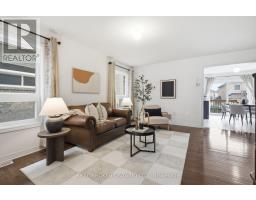 35 HARVEST HILLS BOULEVARD, East Gwillimbury, Ontario