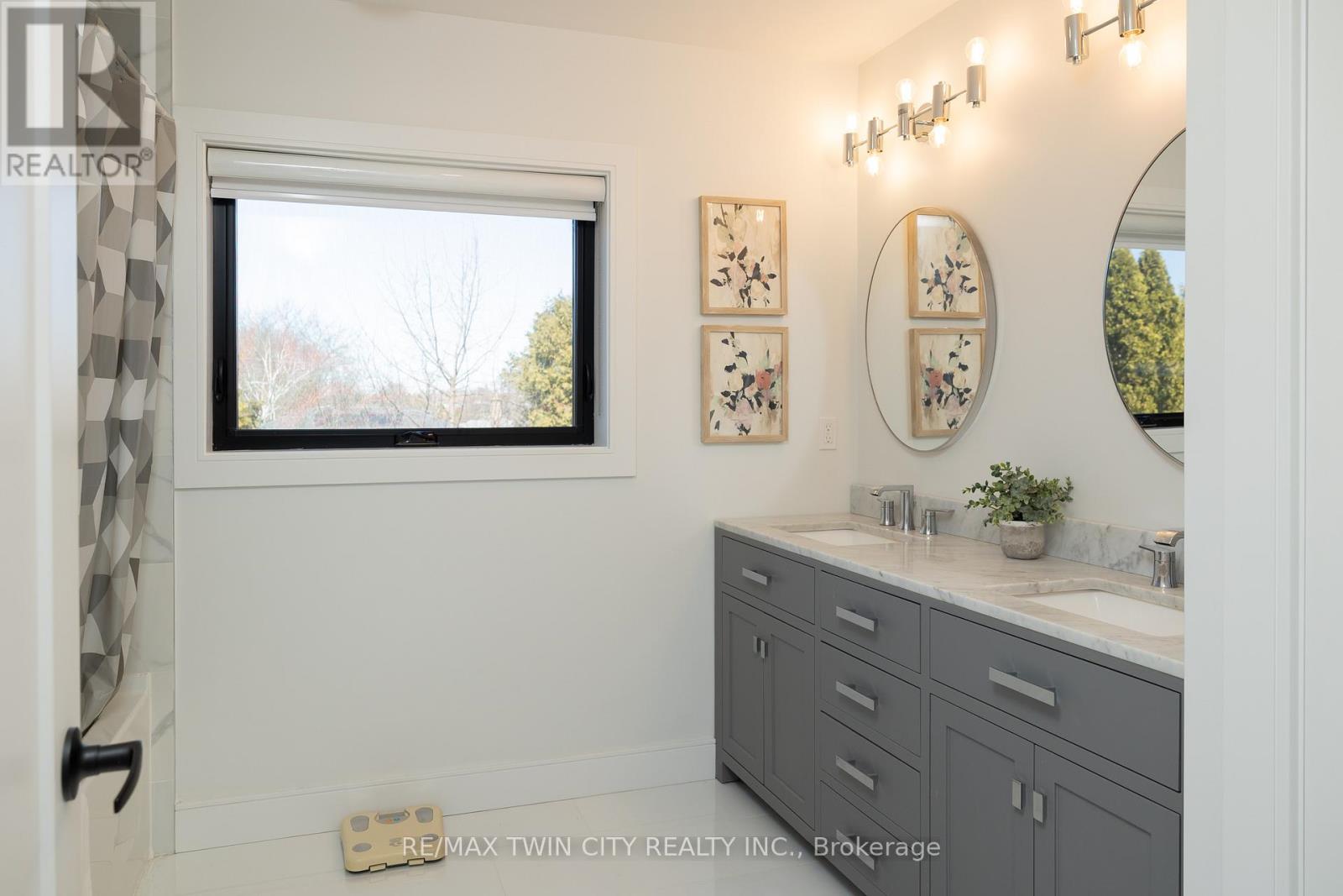 40 Varadi Avenue, Brantford, Ontario  N3R 3N3 - Photo 24 - X12934876