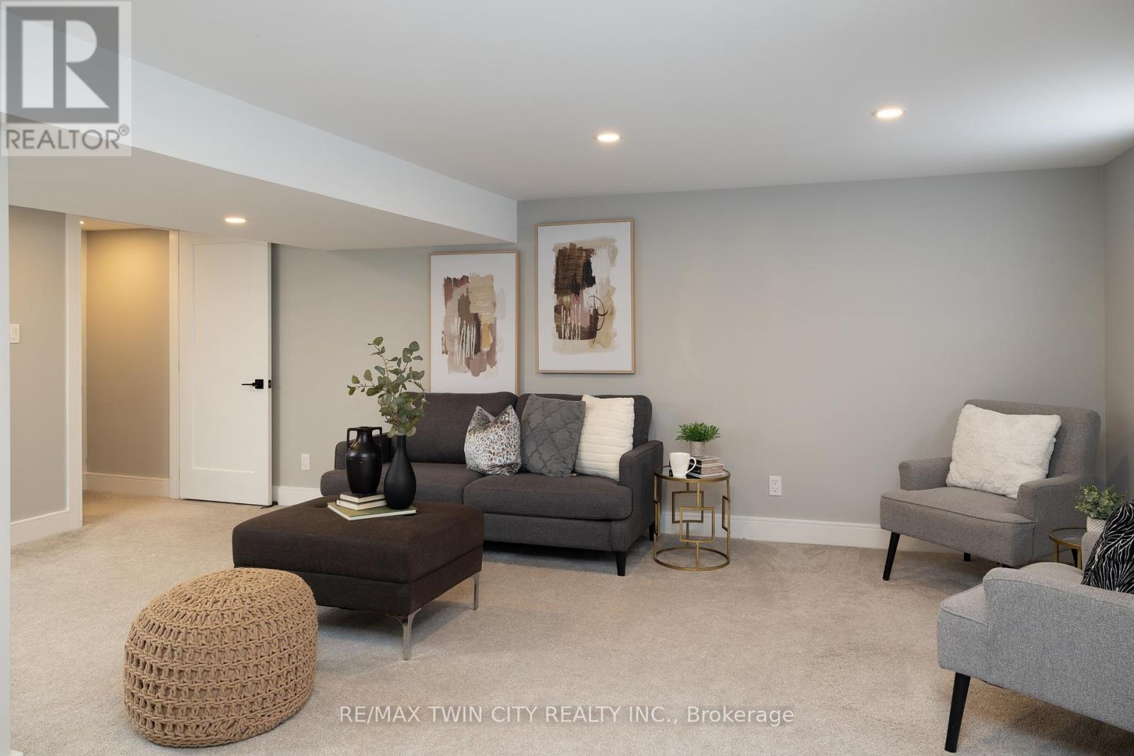 40 Varadi Avenue, Brantford, Ontario  N3R 3N3 - Photo 29 - X12934876