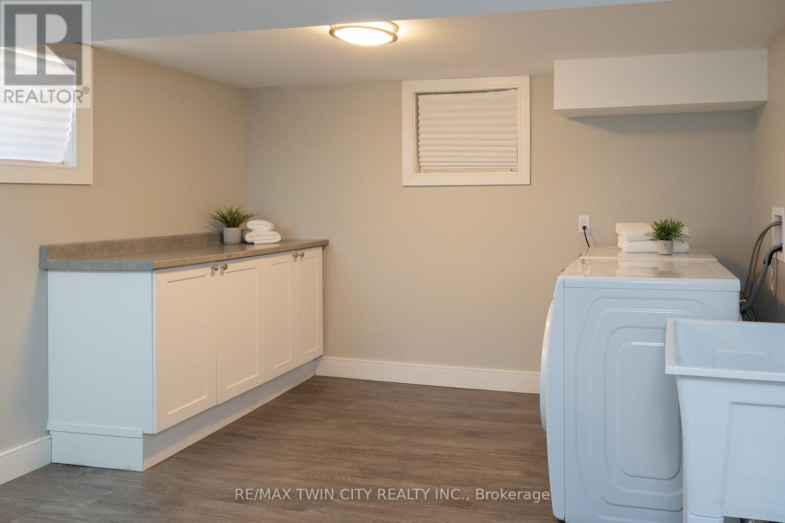 40 Varadi Avenue, Brantford, Ontario  N3R 3N3 - Photo 31 - X12934876