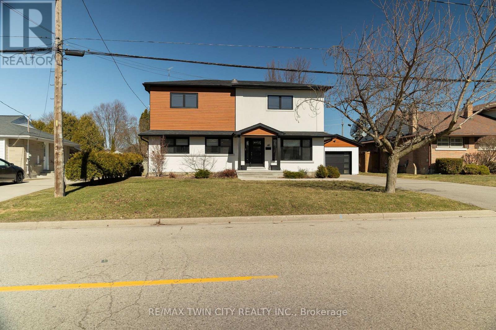 40 Varadi Avenue, Brantford, Ontario  N3R 3N3 - Photo 6 - X12934876