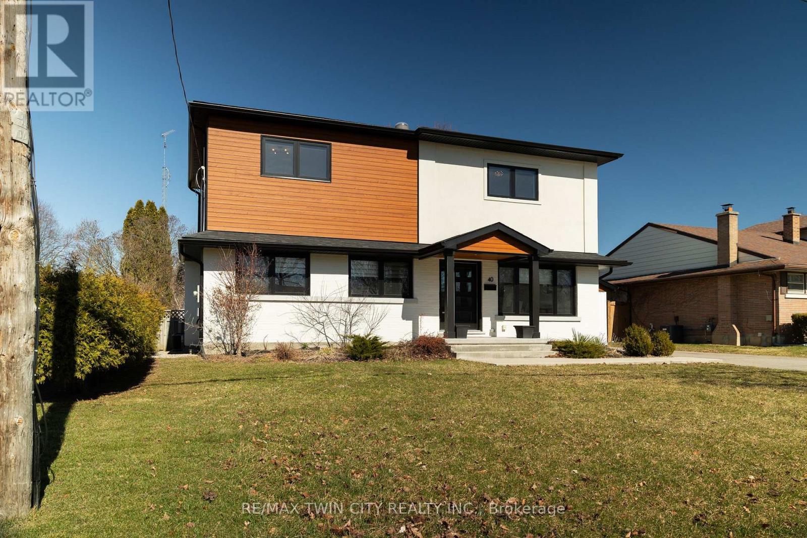 40 Varadi Avenue, Brantford, Ontario  N3R 3N3 - Photo 7 - X12934876