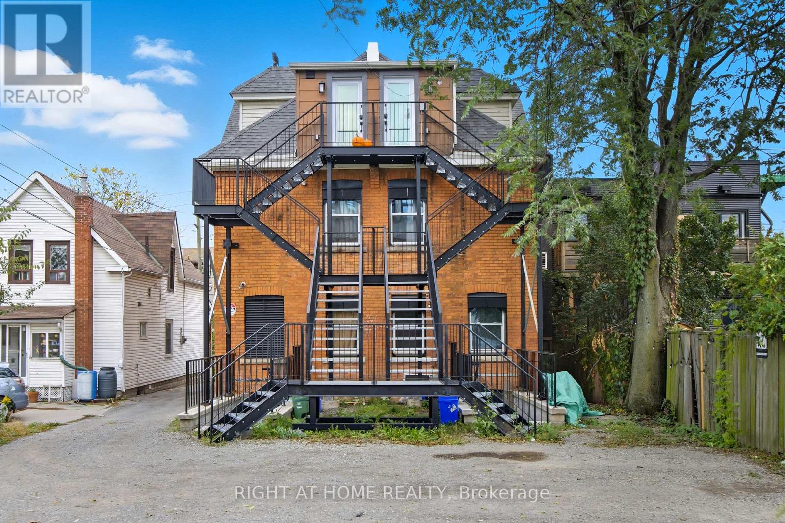 3 - 113 Catharine Street N, Hamilton (Beasley), Ontario  L8R 1J5 - Photo 16 - X12934894