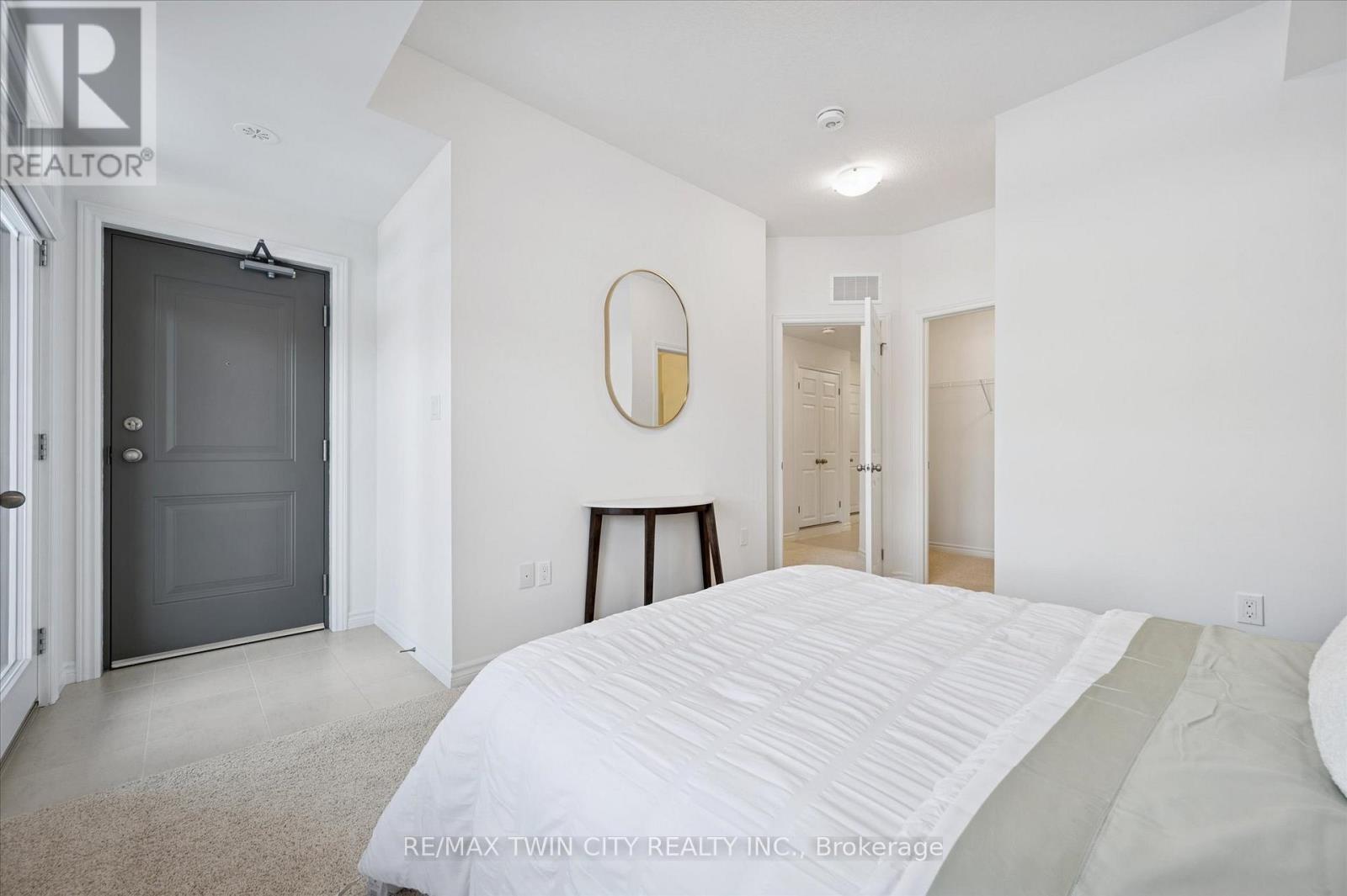 51 Lomond Lane, Kitchener, Ontario  N2R 0T6 - Photo 22 - X12934914