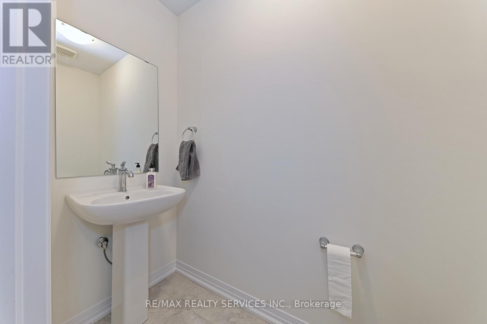 19 - 15 Blacklock Street, Cambridge, Ontario  N1S 0E6 - Photo 4 - X12934964